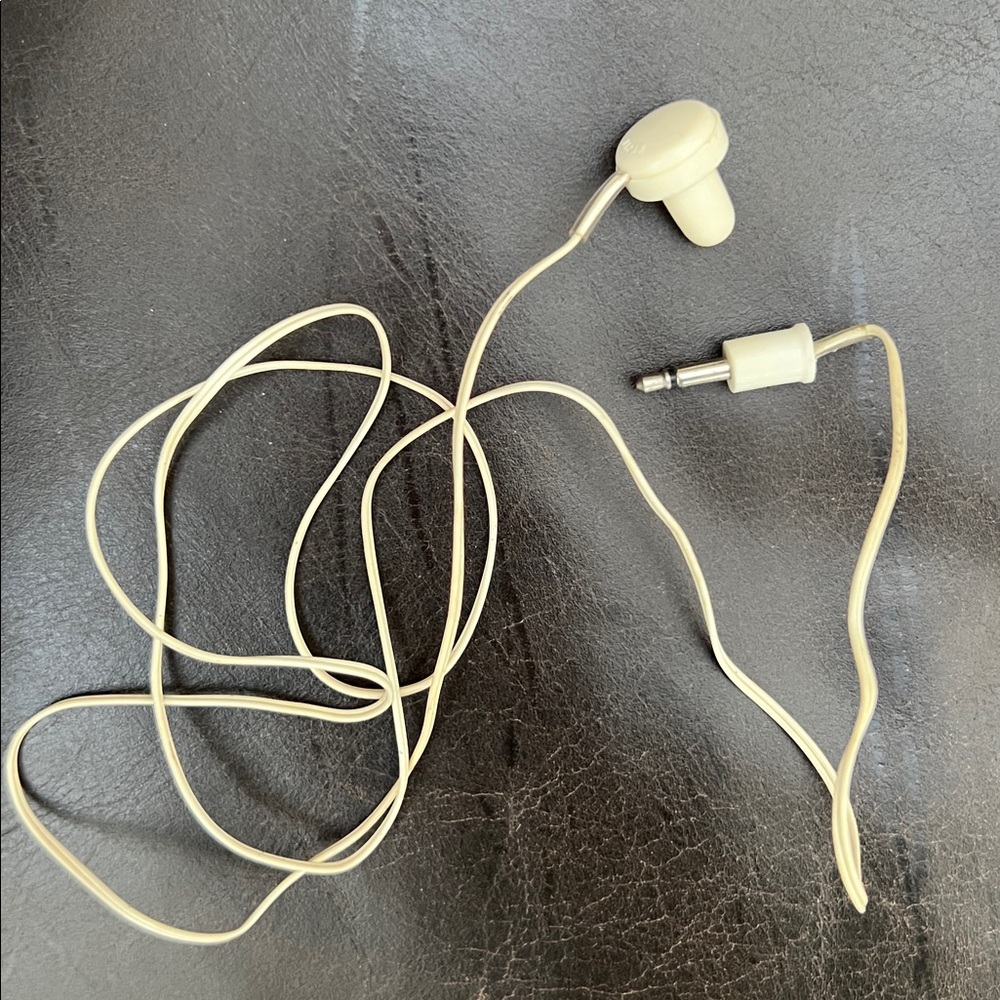 Vintage Made in Japan mono-ear headphones for radios cassette players